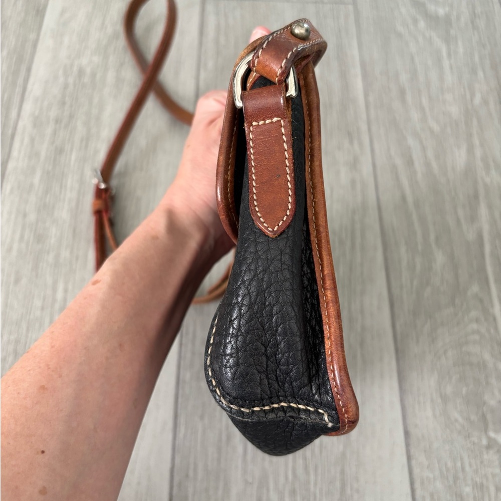 Dooney & Bourke bag - vintage leather in EUC. - Picture 5 of 13